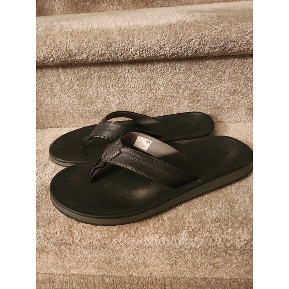 Reef Men\'s Black Leather Flip Flop Sandals Size 13 main image 4